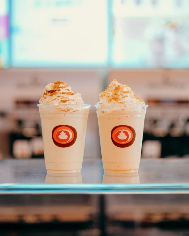 Frosted oatmeal cookie and Pumpkin pie extreme shakes 🍁🎃🍦

Time to get your fall on with our all new Extreme Shakes! ✨