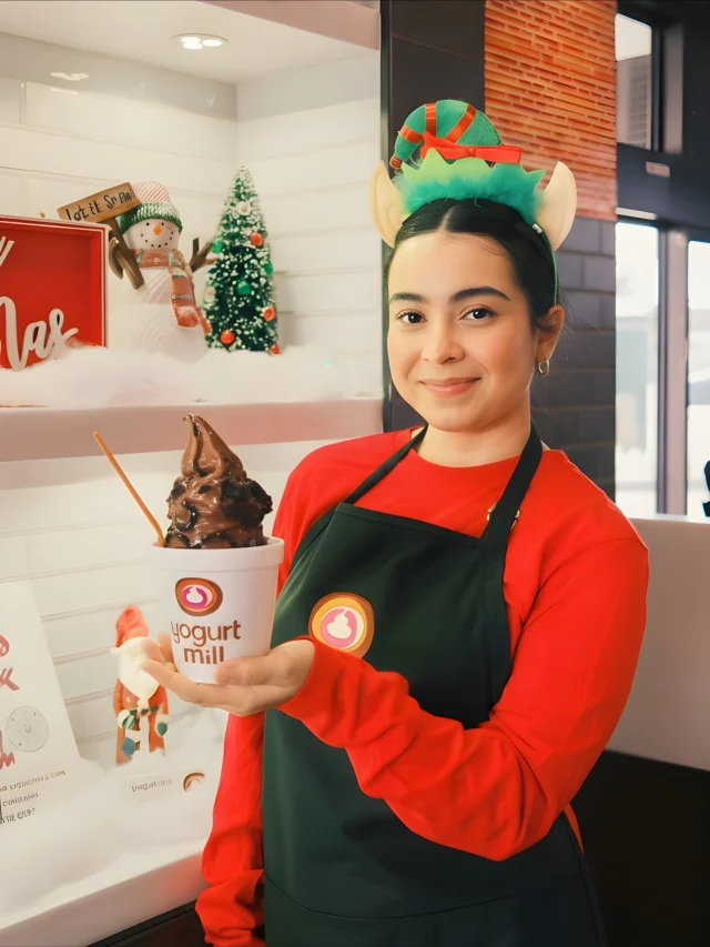Brownie batter with fudge and brownies 😍✨🎄